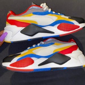 Size 7(boys) RS-X pumas